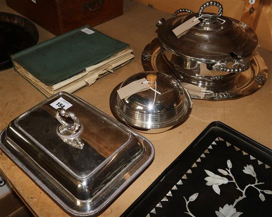 Plated soup tureen and cover, entree dish, muffin dish and circular tray